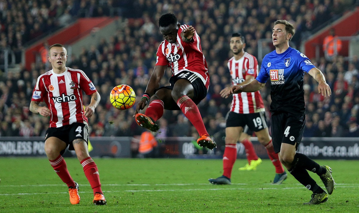 心无旁骛地 心无旁骛地