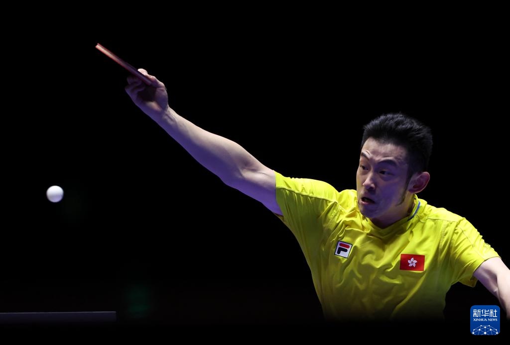 刻站了出来 刻站了出来