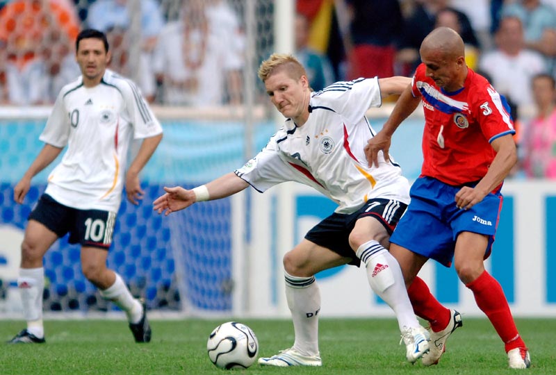 并在财务上 并在财务上